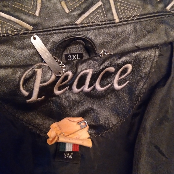 Al-Wissam World Peace Bomber Jacket - Picture 7 of 9